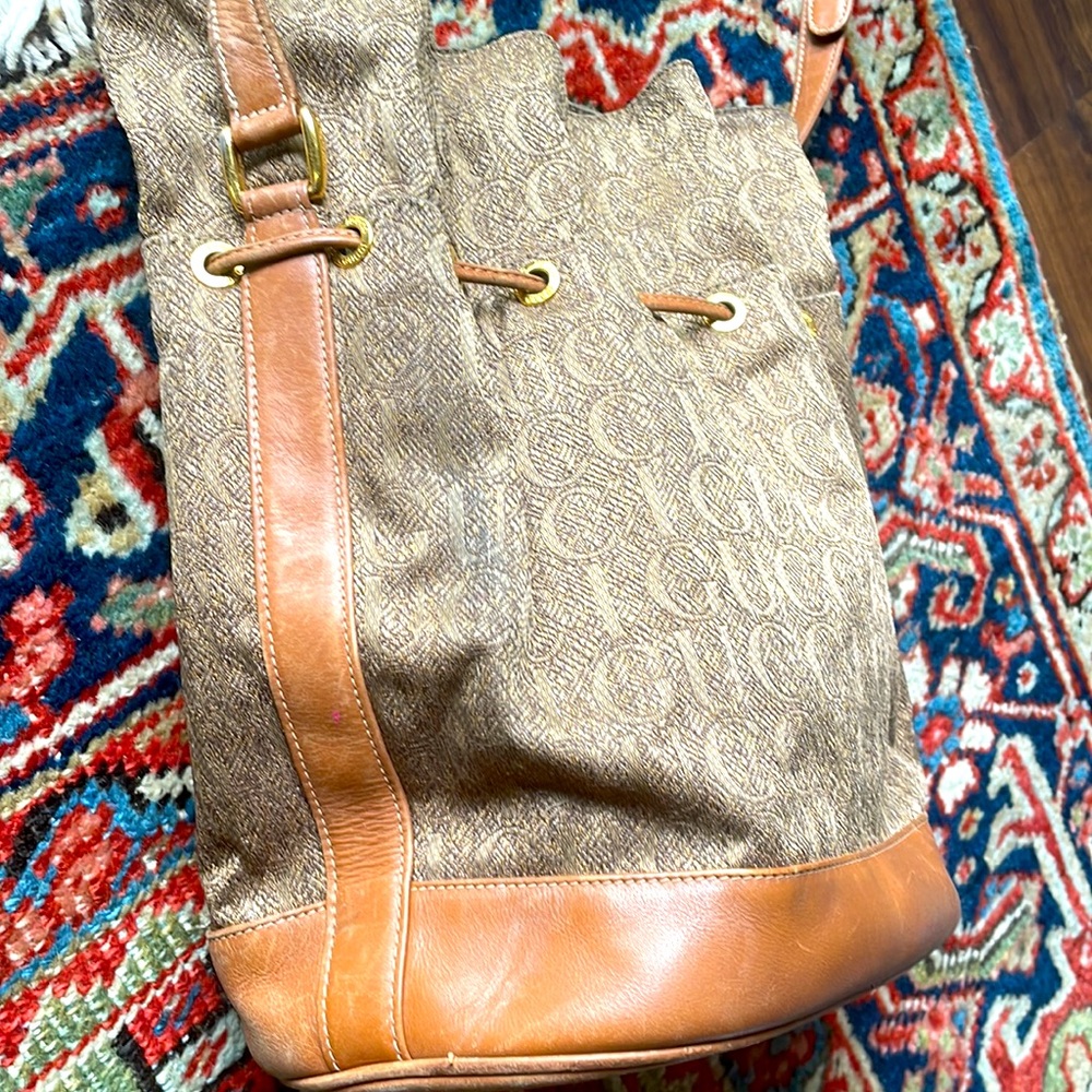 Vintage 90’s GUCCI Bucket Bag